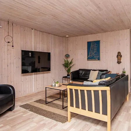 6 Person Holiday In Oksb L *