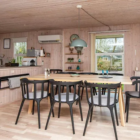 6 Person Holiday In Oksb L *