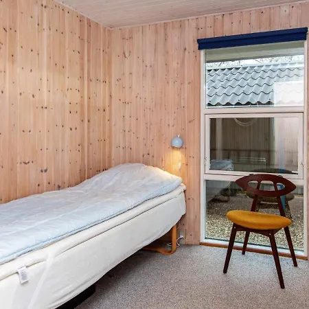 6 Person Holiday In Oksb L Semesterbostad