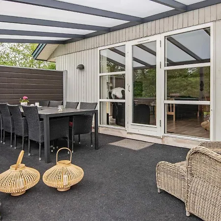 6 Person Holiday In Oksb L Semesterbostad